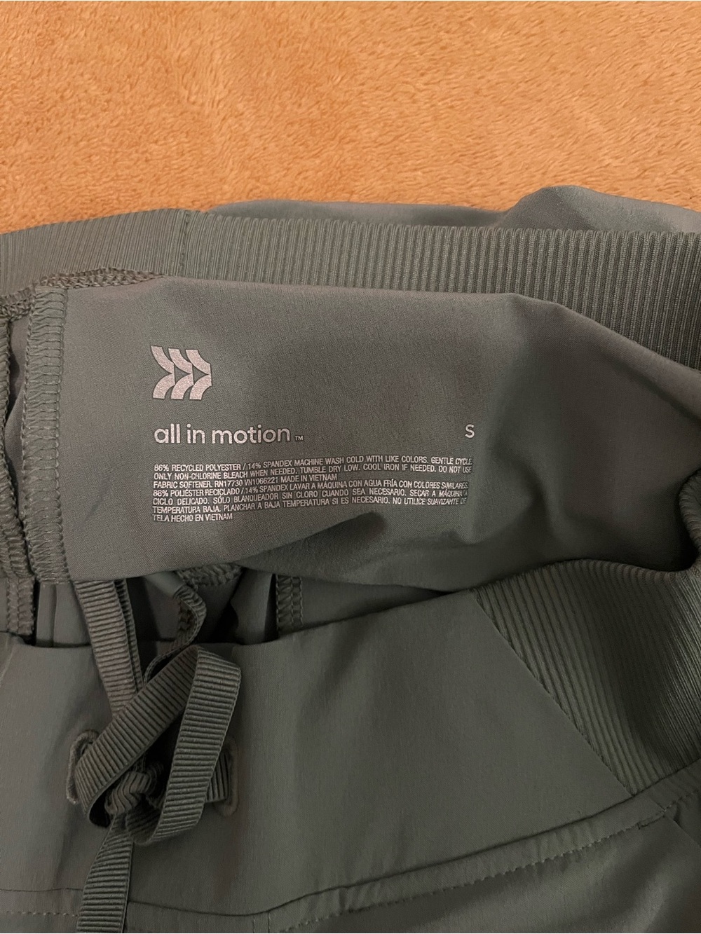 all in motion Women's Gray Cargo Jogger Pants - Picture 2 of 3